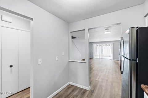 Tiny photo for 2564 W Village Drive, Toledo, OH 43614 (MLS # 10012386)