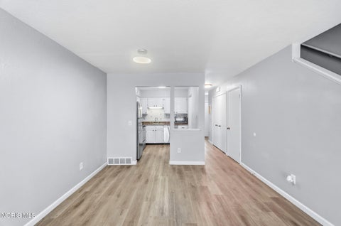 Tiny photo for 2564 W Village Drive, Toledo, OH 43614 (MLS # 10012386)
