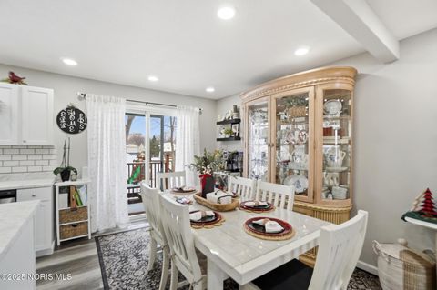 Tiny photo for 636 W Melrose Avenue, Findlay, OH 45840 (MLS # 10002202)