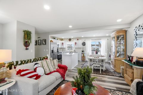 Tiny photo for 636 W Melrose Avenue, Findlay, OH 45840 (MLS # 10002202)