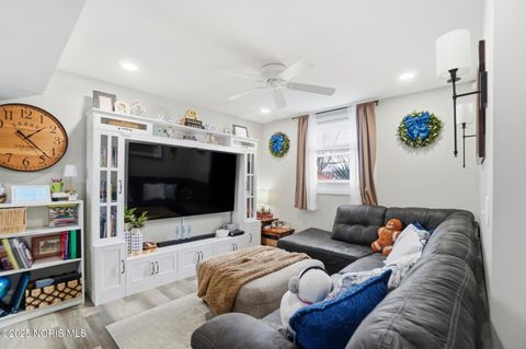 Tiny photo for 636 W Melrose Avenue, Findlay, OH 45840 (MLS # 10002202)