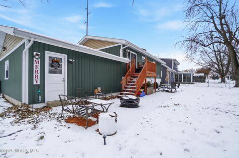 Tiny photo for 636 W Melrose Avenue, Findlay, OH 45840 (MLS # 10002202)