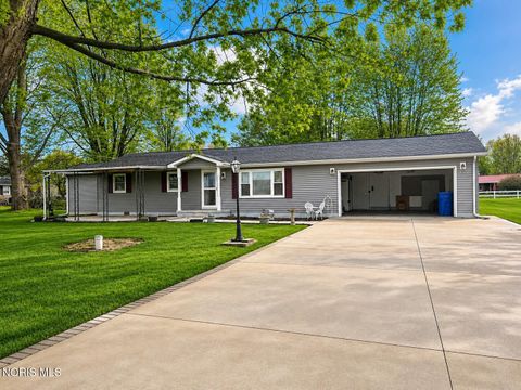 Photo of 15051 Road 179, Oakwood, OH 45873 (MLS # 10007131)