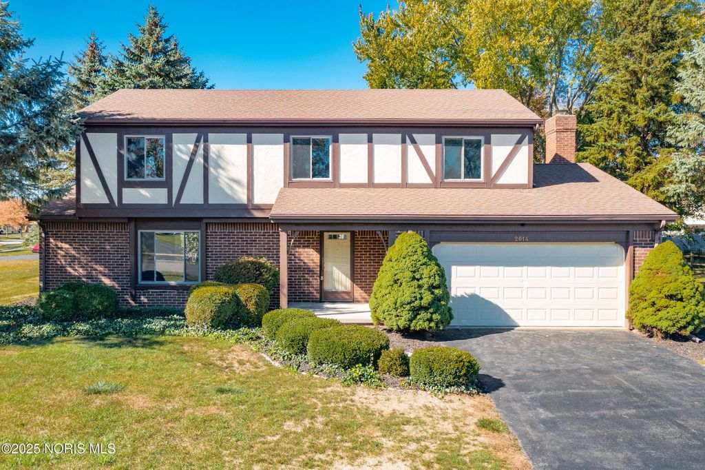 Photo for 2014 Inglewood Road, Holland, OH 43528 (MLS # 10000460)