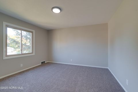 Tiny photo for 2014 Inglewood Road, Holland, OH 43528 (MLS # 10000460)