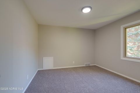Tiny photo for 2014 Inglewood Road, Holland, OH 43528 (MLS # 10000460)