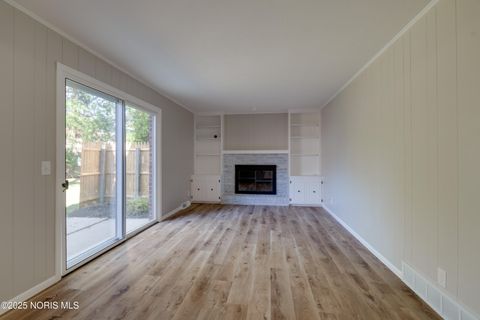 Tiny photo for 2014 Inglewood Road, Holland, OH 43528 (MLS # 10000460)