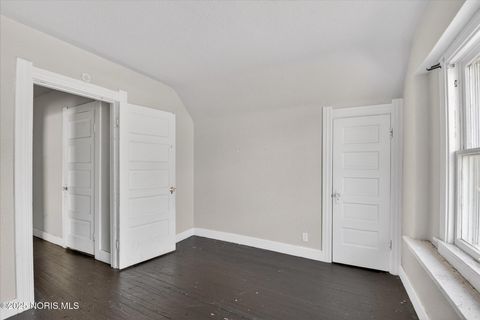 Tiny photo for 3008 Warsaw Street, Toledo, OH 43608 (MLS # 10002288)