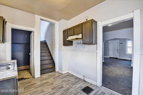 Tiny photo for 3008 Warsaw Street, Toledo, OH 43608 (MLS # 10002288)