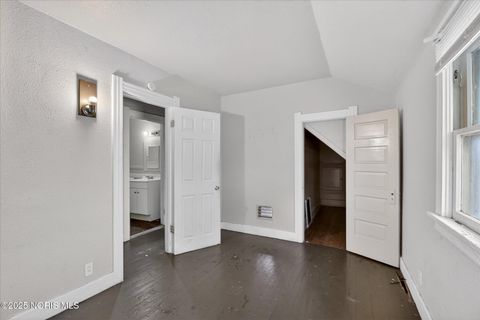 Tiny photo for 3008 Warsaw Street, Toledo, OH 43608 (MLS # 10002288)