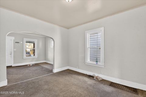 Tiny photo for 3008 Warsaw Street, Toledo, OH 43608 (MLS # 10002288)