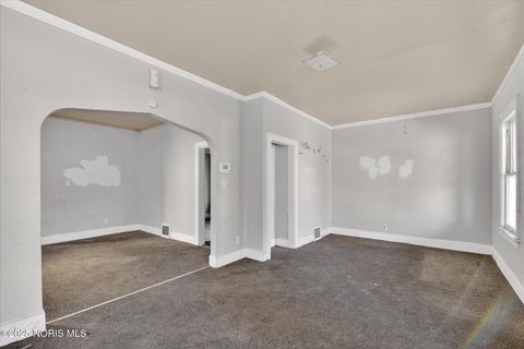 Tiny photo for 3008 Warsaw Street, Toledo, OH 43608 (MLS # 10002288)