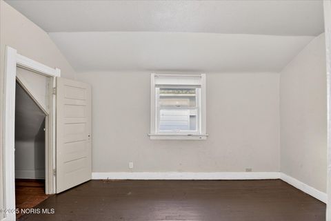 Tiny photo for 3008 Warsaw Street, Toledo, OH 43608 (MLS # 10002288)