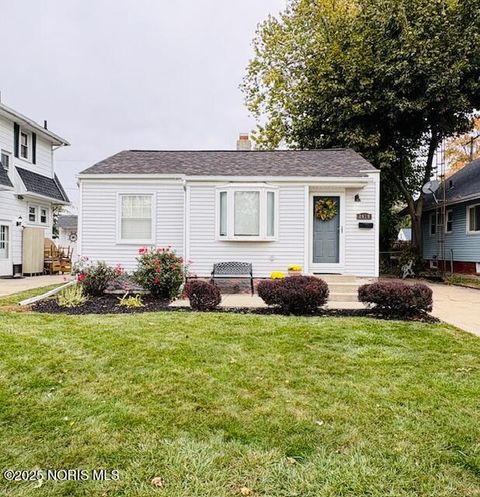 Photo of 2819 117th Street, Toledo, OH 43611 (MLS # 10000484) Photo of 2819 117th Street, Toledo, OH 43611 (MLS # 10000484)