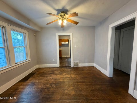 Tiny photo for 2049 Berkshire Place, Toledo, OH 43613 (MLS # 10012230)