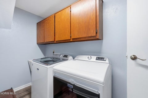 Tiny photo for 2007 Inglewood Road, Holland, OH 43528 (MLS # 10013180)