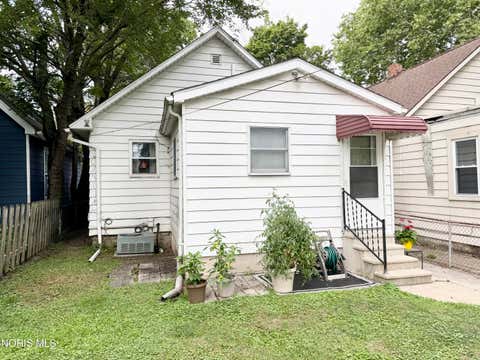 Tiny photo for 1712 Hurd Street, Toledo, OH 43605 (MLS # 10011383)