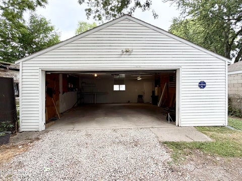 Tiny photo for 1712 Hurd Street, Toledo, OH 43605 (MLS # 10011383)