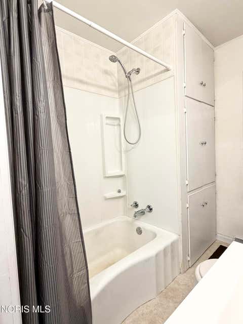Tiny photo for 1712 Hurd Street, Toledo, OH 43605 (MLS # 10011383)