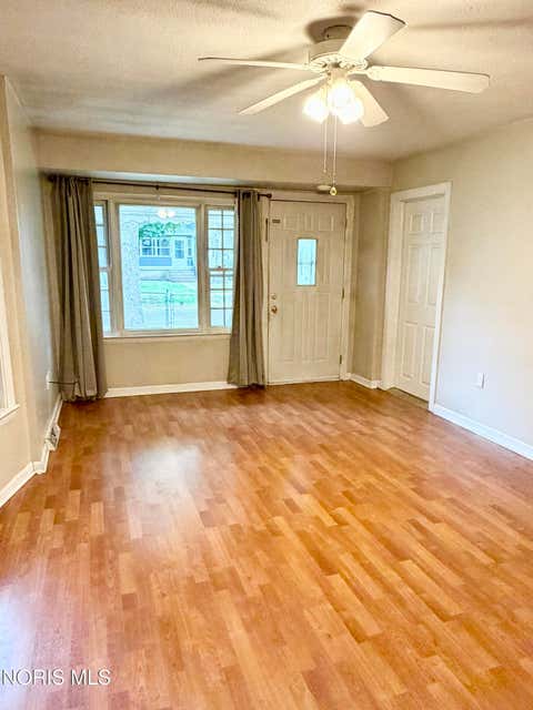 Tiny photo for 1712 Hurd Street, Toledo, OH 43605 (MLS # 10011383)