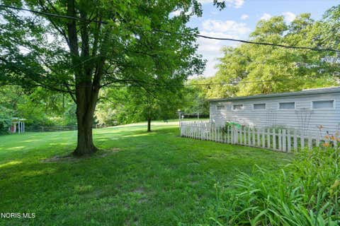 Tiny photo for 10912 Winslow Road, Whitehouse, OH 43571 (MLS # 10010444)