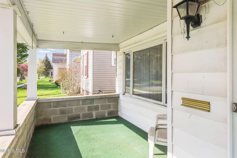 Tiny photo for 418 S Church Street, Bowling Green, OH 43402 (MLS # 10006721)
