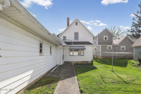Tiny photo for 418 S Church Street, Bowling Green, OH 43402 (MLS # 10006721)