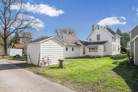 Tiny photo for 418 S Church Street, Bowling Green, OH 43402 (MLS # 10006721)