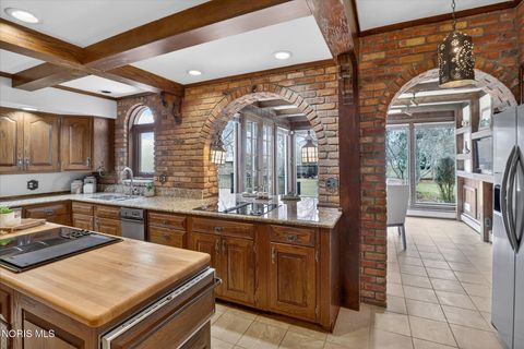 Tiny photo for 405 Forest Drive, Rossford, OH 43460 (MLS # 10005156)