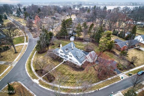 Tiny photo for 405 Forest Drive, Rossford, OH 43460 (MLS # 10005156)