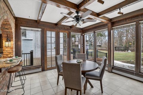 Tiny photo for 405 Forest Drive, Rossford, OH 43460 (MLS # 10005156)