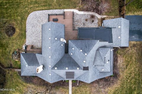 Tiny photo for 405 Forest Drive, Rossford, OH 43460 (MLS # 10005156)