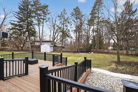 Tiny photo for 405 Forest Drive, Rossford, OH 43460 (MLS # 10005156)