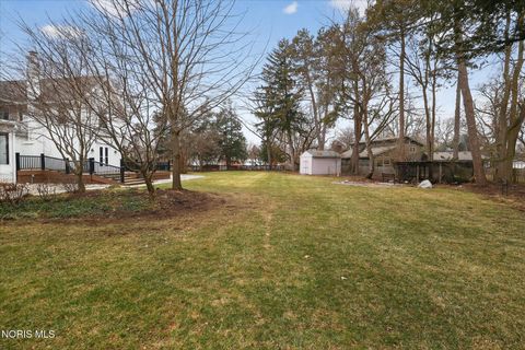 Tiny photo for 405 Forest Drive, Rossford, OH 43460 (MLS # 10005156)