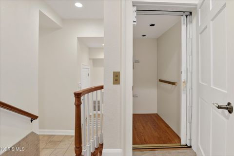 Tiny photo for 405 Forest Drive, Rossford, OH 43460 (MLS # 10005156)