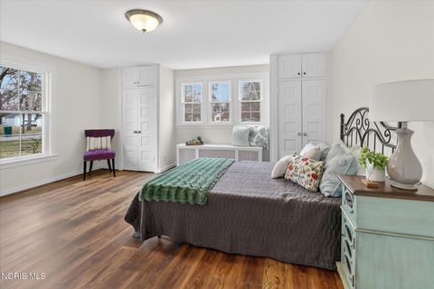 Tiny photo for 405 Forest Drive, Rossford, OH 43460 (MLS # 10005156)