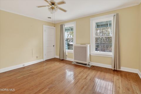 Tiny photo for 405 Forest Drive, Rossford, OH 43460 (MLS # 10005156)