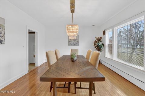 Tiny photo for 405 Forest Drive, Rossford, OH 43460 (MLS # 10005156)