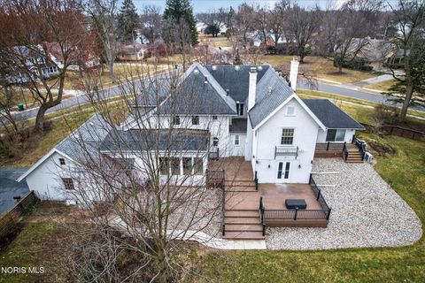 Tiny photo for 405 Forest Drive, Rossford, OH 43460 (MLS # 10005156)