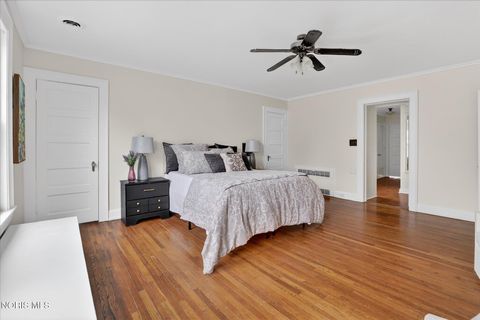 Tiny photo for 405 Forest Drive, Rossford, OH 43460 (MLS # 10005156)