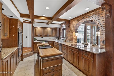 Tiny photo for 405 Forest Drive, Rossford, OH 43460 (MLS # 10005156)