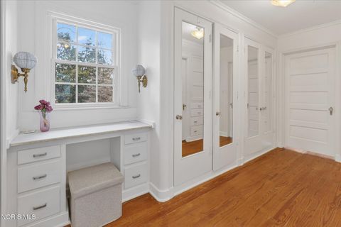 Tiny photo for 405 Forest Drive, Rossford, OH 43460 (MLS # 10005156)