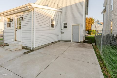 Tiny photo for 122 Allen Avenue, Findlay, OH 45840 (MLS # 10007918)
