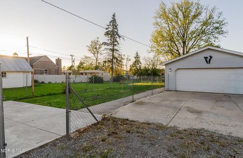 Tiny photo for 122 Allen Avenue, Findlay, OH 45840 (MLS # 10007918)