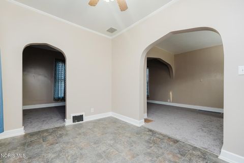 Tiny photo for 122 Allen Avenue, Findlay, OH 45840 (MLS # 10007918)