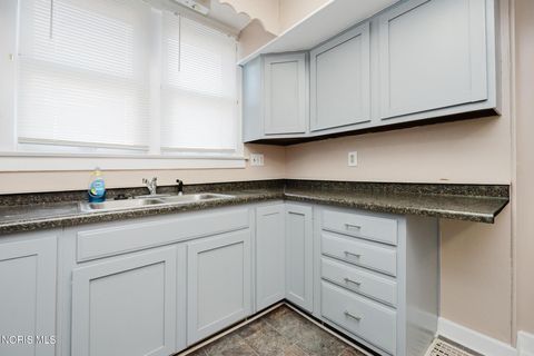 Tiny photo for 122 Allen Avenue, Findlay, OH 45840 (MLS # 10007918)
