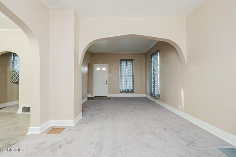Tiny photo for 122 Allen Avenue, Findlay, OH 45840 (MLS # 10007918)