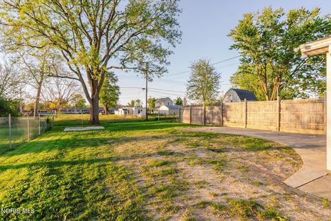 Tiny photo for 122 Allen Avenue, Findlay, OH 45840 (MLS # 10007918)