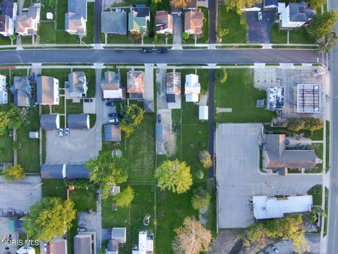 Tiny photo for 122 Allen Avenue, Findlay, OH 45840 (MLS # 10007918)