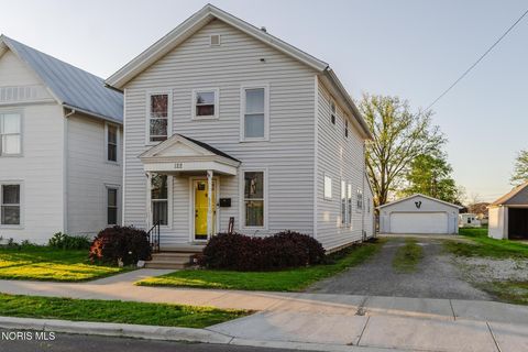 Photo of 122 Allen Avenue, Findlay, OH 45840 (MLS # 10007918)
